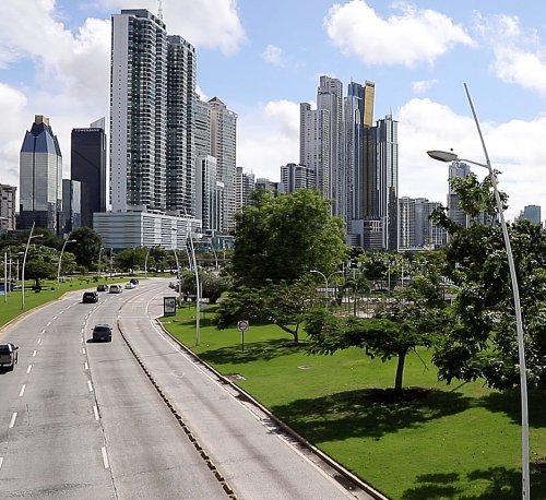 Panama leads regional economic growth, according to MEF