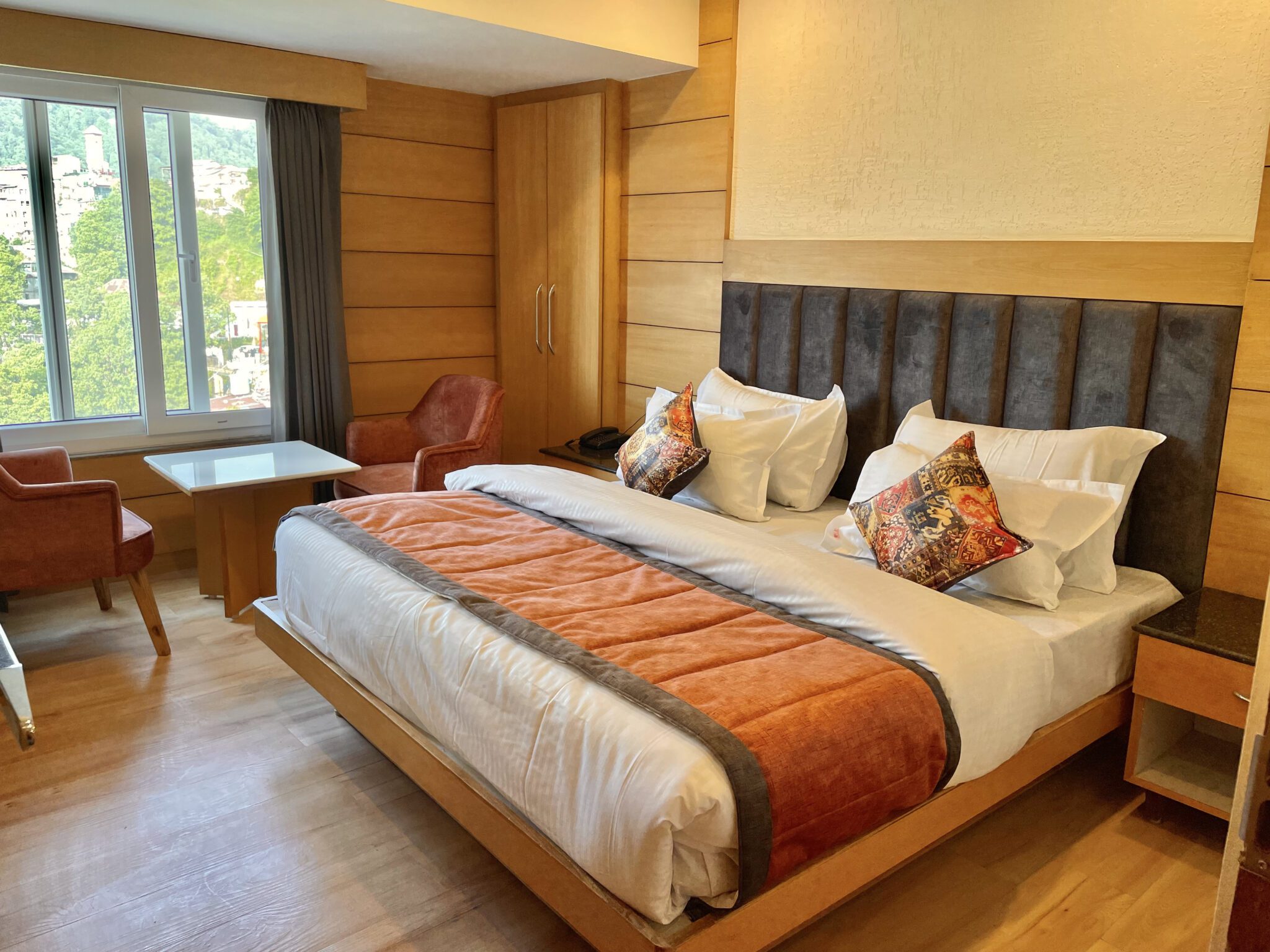 4 star, 3 Star Luxury Hotels and Resort in Mussoorie | MM Hotels